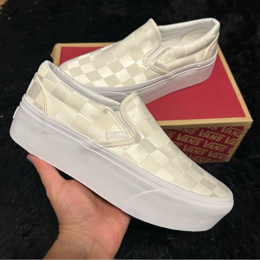 Vans Checkerboard Cream Satin Platform Slip On Shoes Sneakers Women’s 8 New
